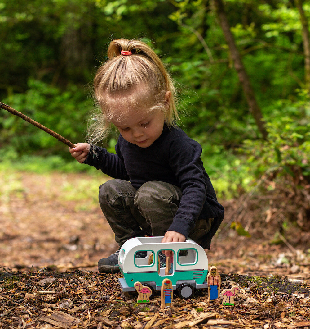 Glamper Camper Magnetic Van